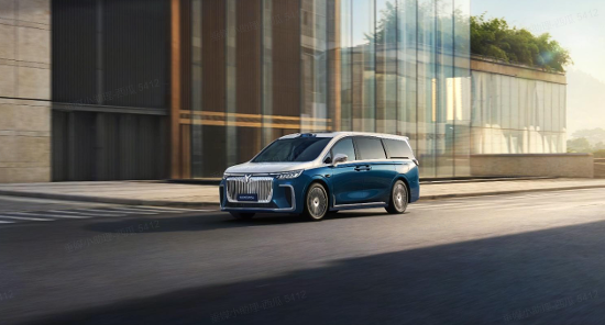 天生有「夢(mèng)」，萬(wàn)象從容！